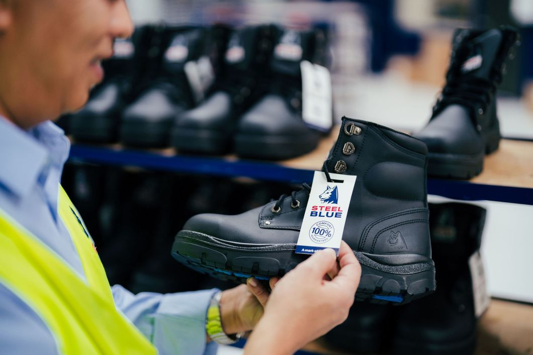 Black Steel Blue boot
